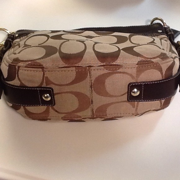 LIKE NEW Coach Signature Zoe Canvas&Leather - Picture 7 of 8